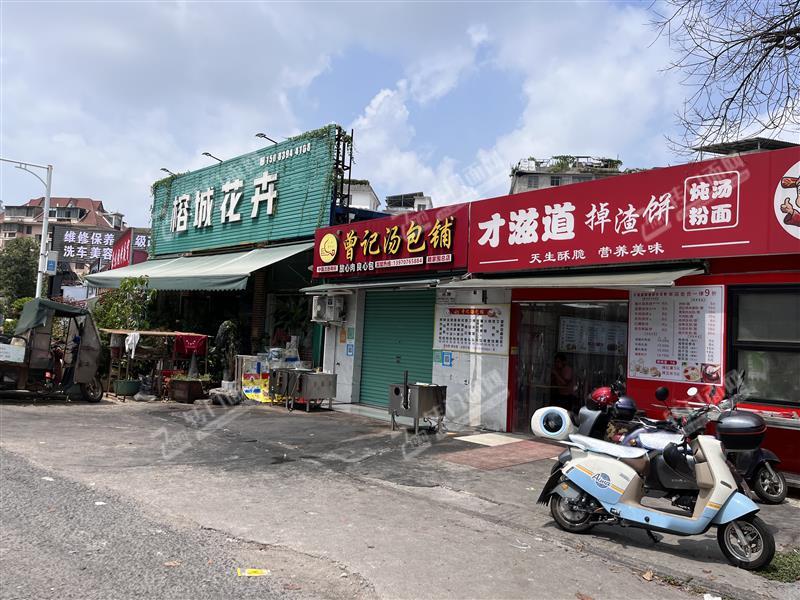 张家围旺达广场对面餐饮店转让（适合做炸串小吃等)